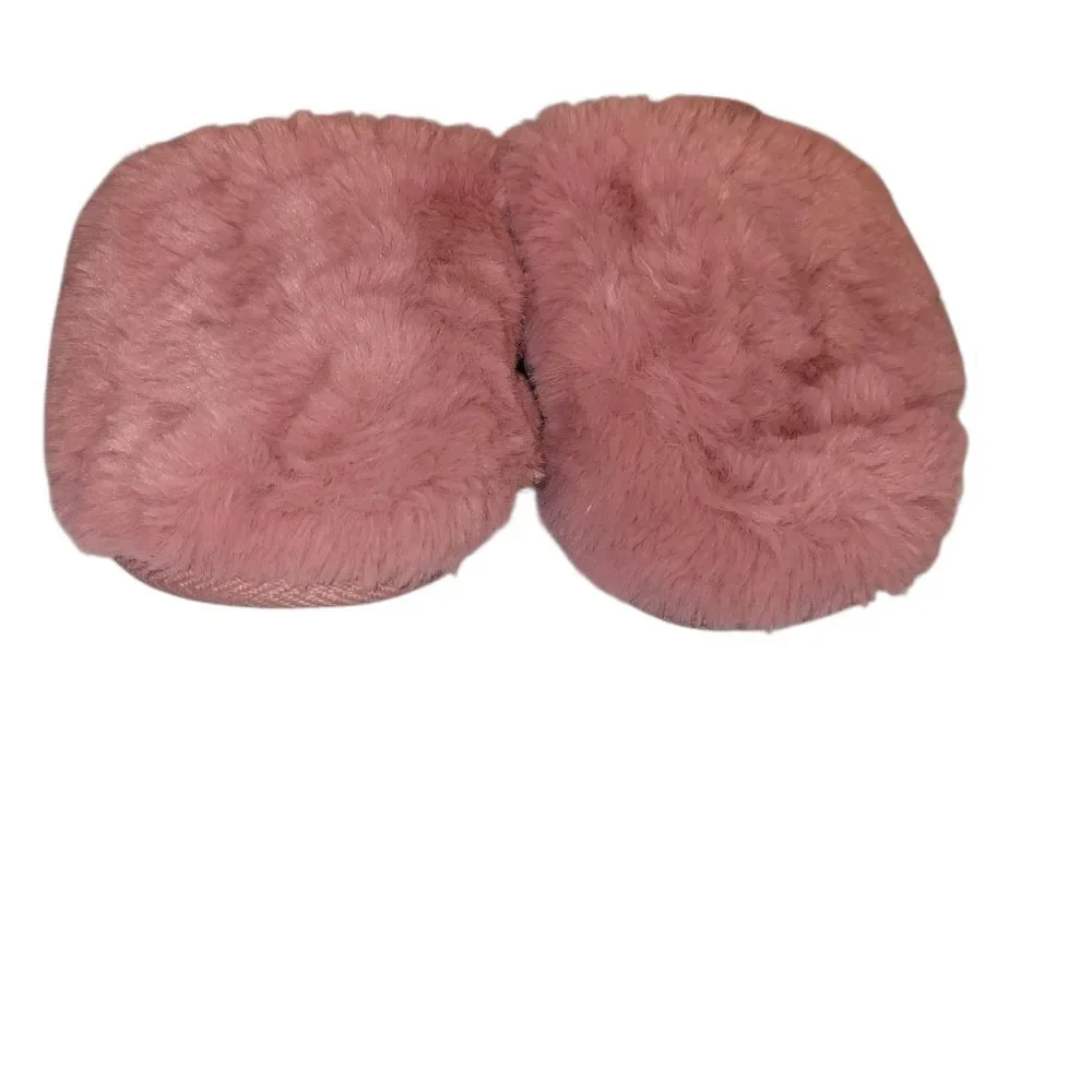 Cat And Jack Cozy Pink Fuzzy Slippers 11/12 Kids
